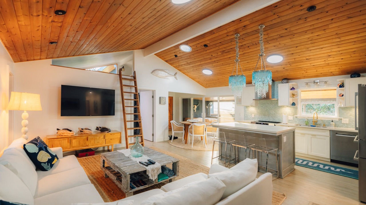Photo of Livingroom in Paia