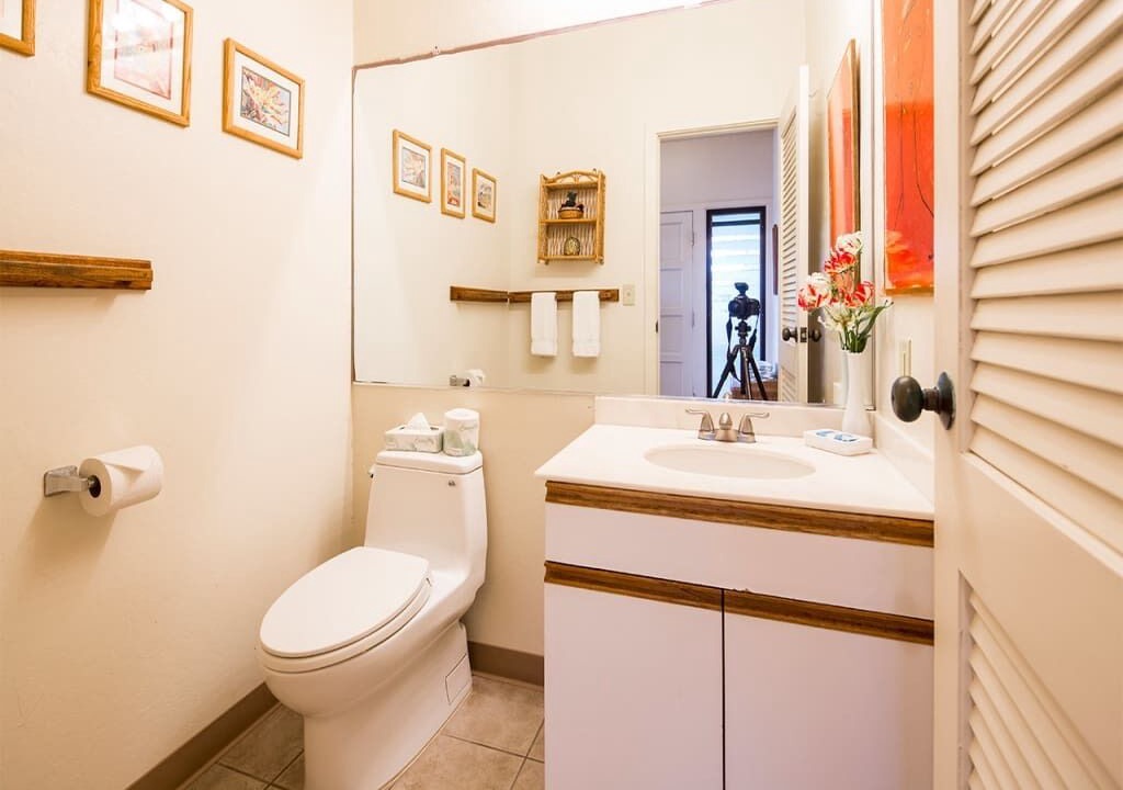 Photo of Bathroom in Lihue