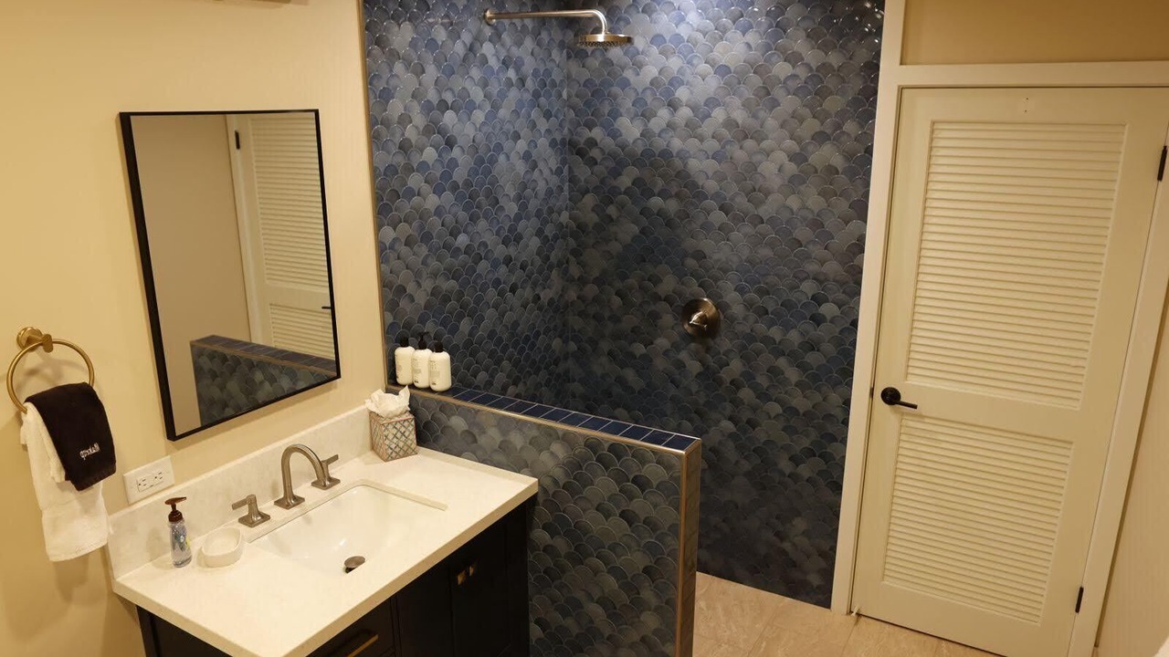 Photo of Bathroom in Kahaluu-Keauhou
