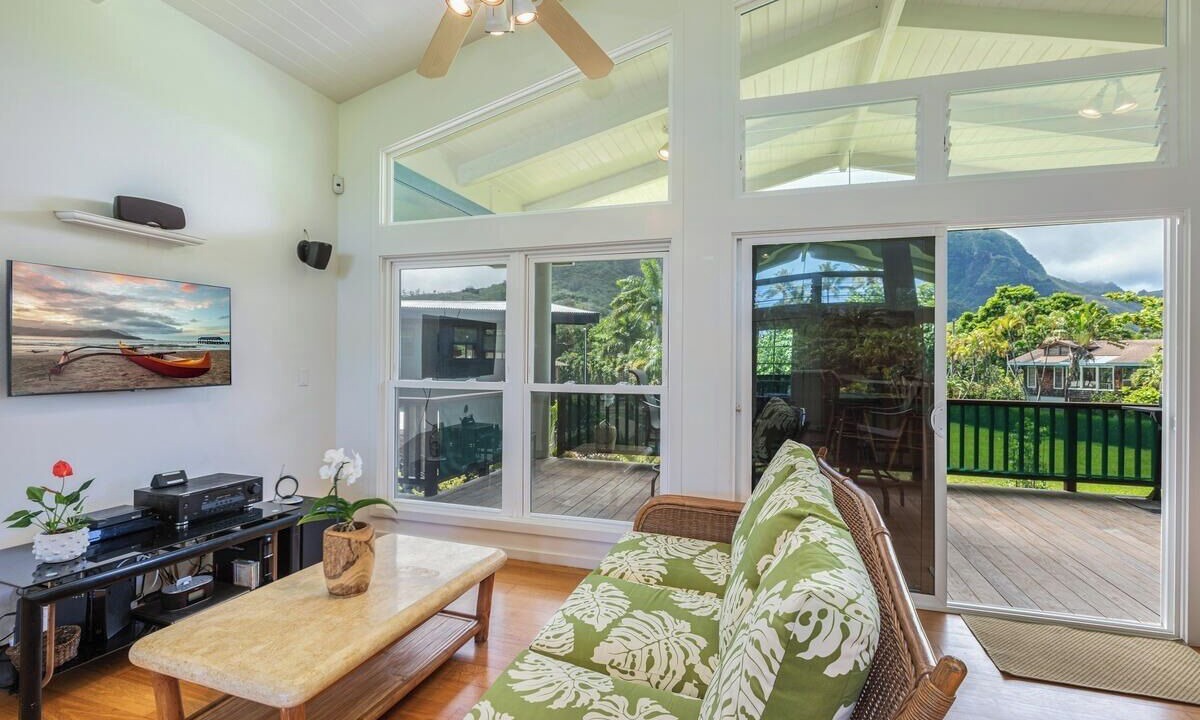 Photo of Livingroom in Wainiha
