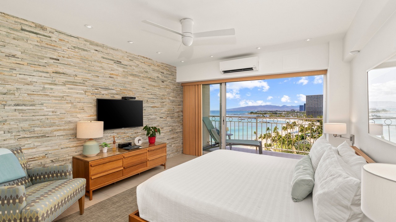 Photo of Bedroom in Waikiki