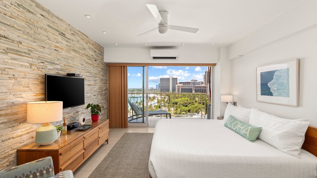 Photo of Bedroom in Waikiki
