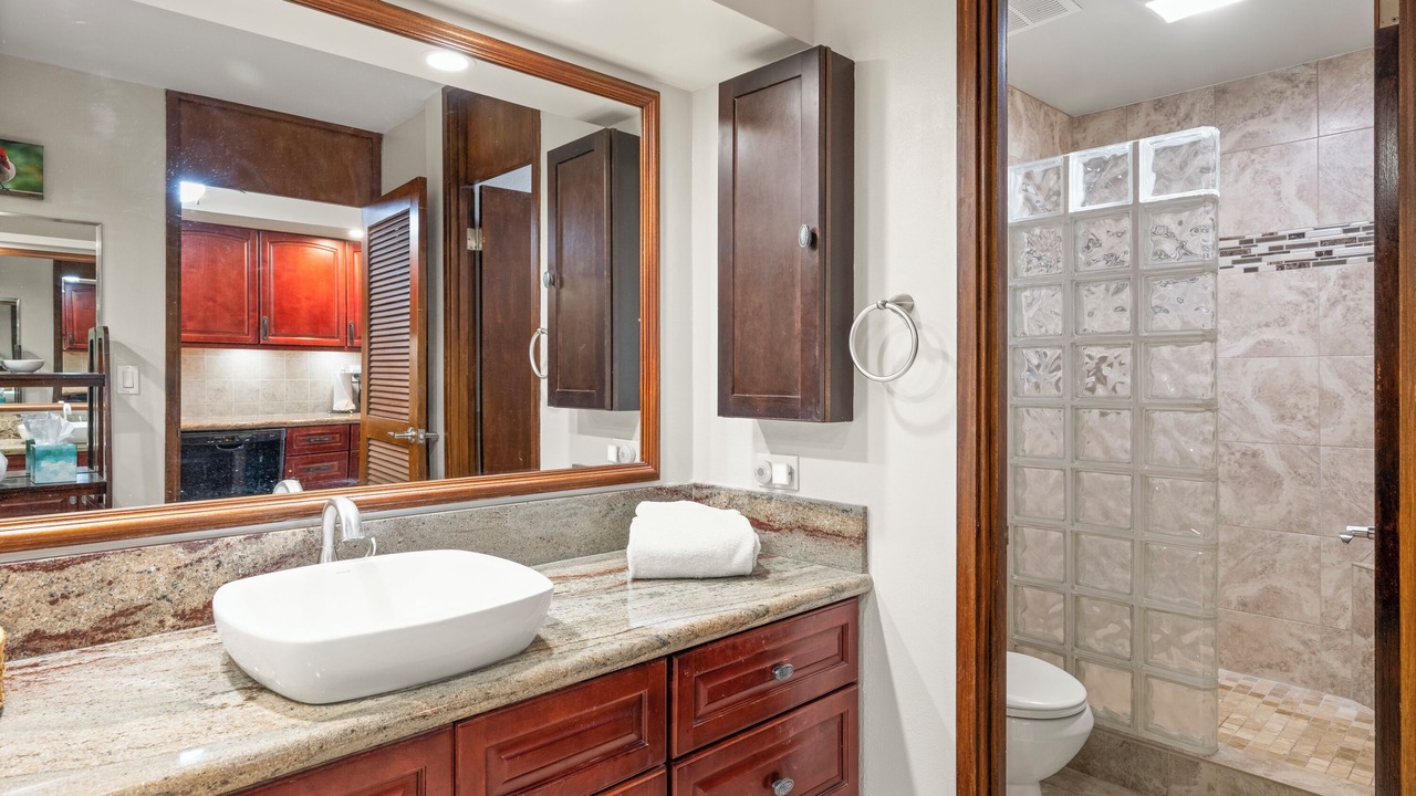 Photo of Bathroom in Kaanapali