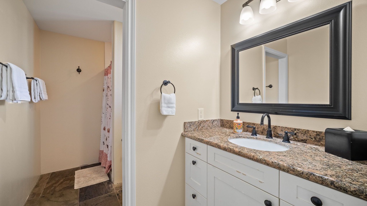 Photo of Bathroom in Poipu