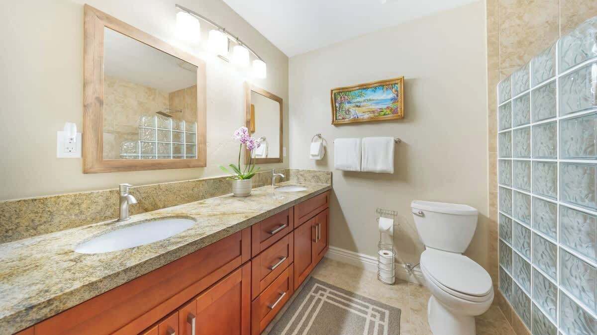 Photo of Bathroom in Lihue