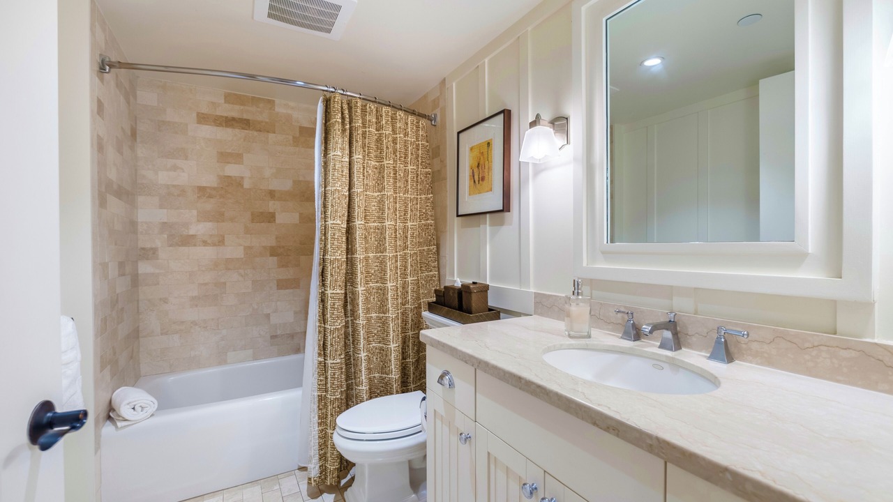 Photo of Bathroom in Kahuku