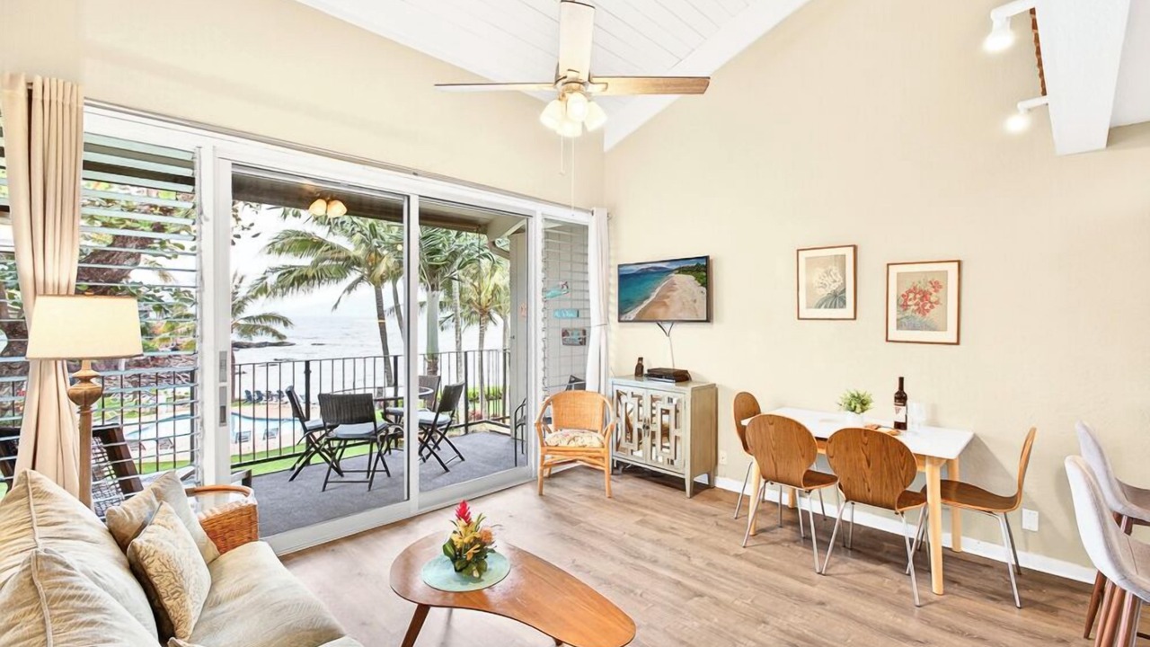 Photo of Livingroom in Napili