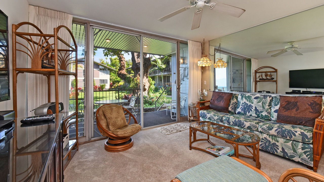 Photo of Livingroom in Napili