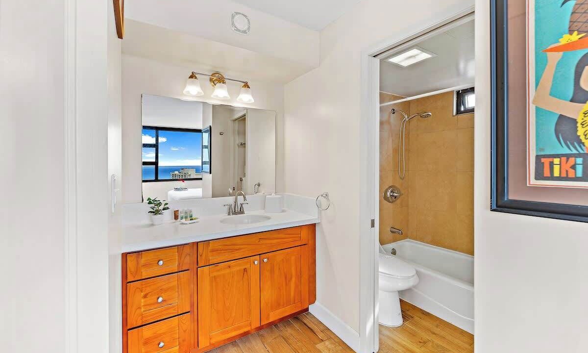 Photo of Bathroom in Waikiki