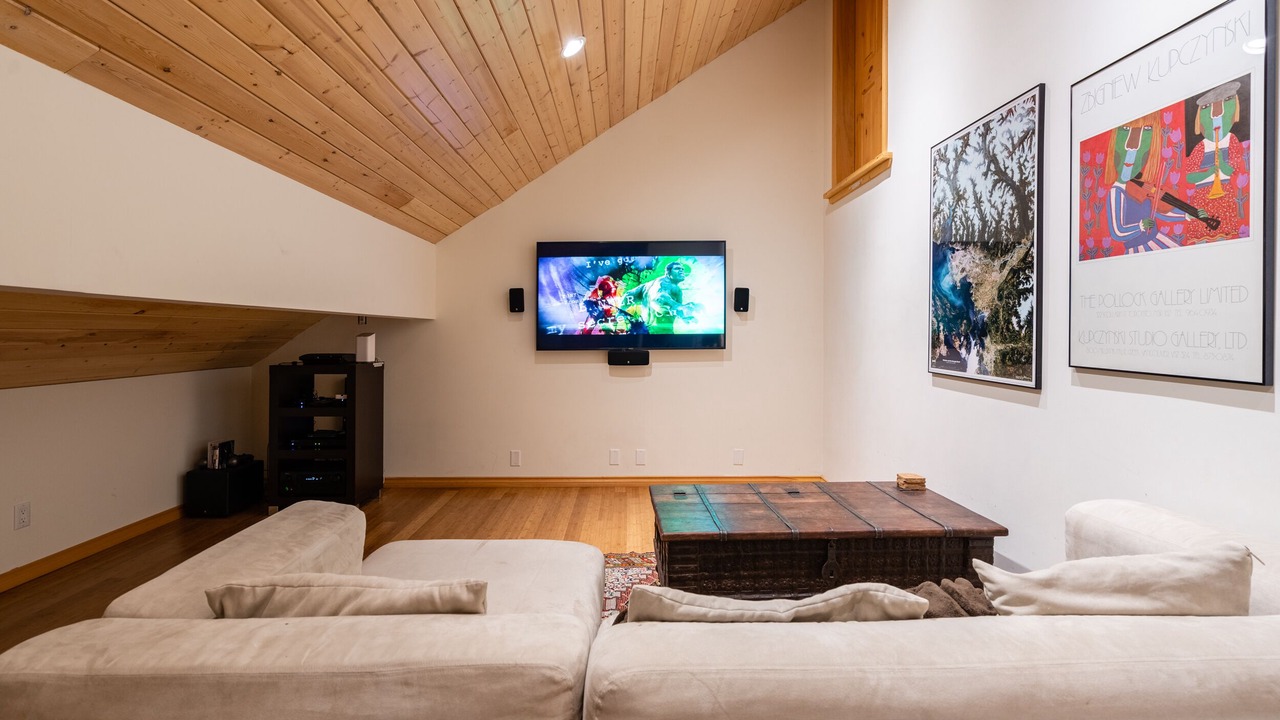 Photo of Bedroom in Whistler Village