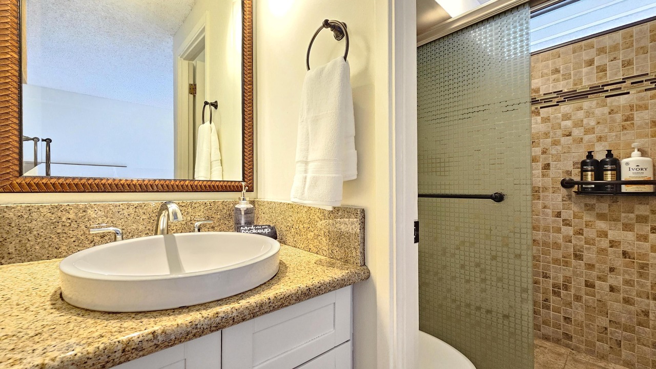 Photo of Bathroom in Waikiki