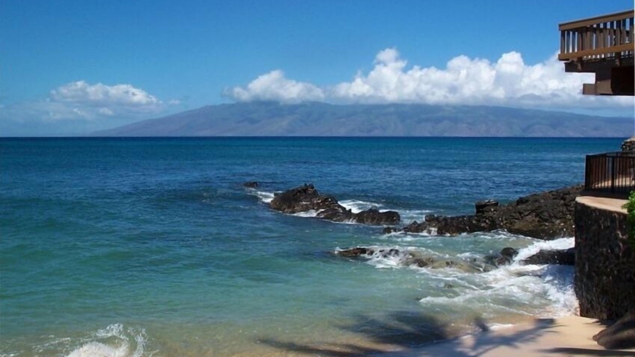 Photo of Others in Kahana