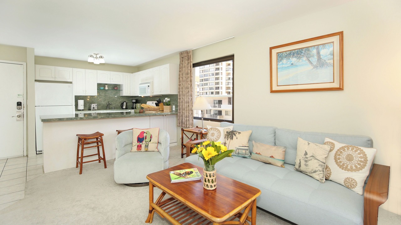 Photo of Livingroom in Waikiki
