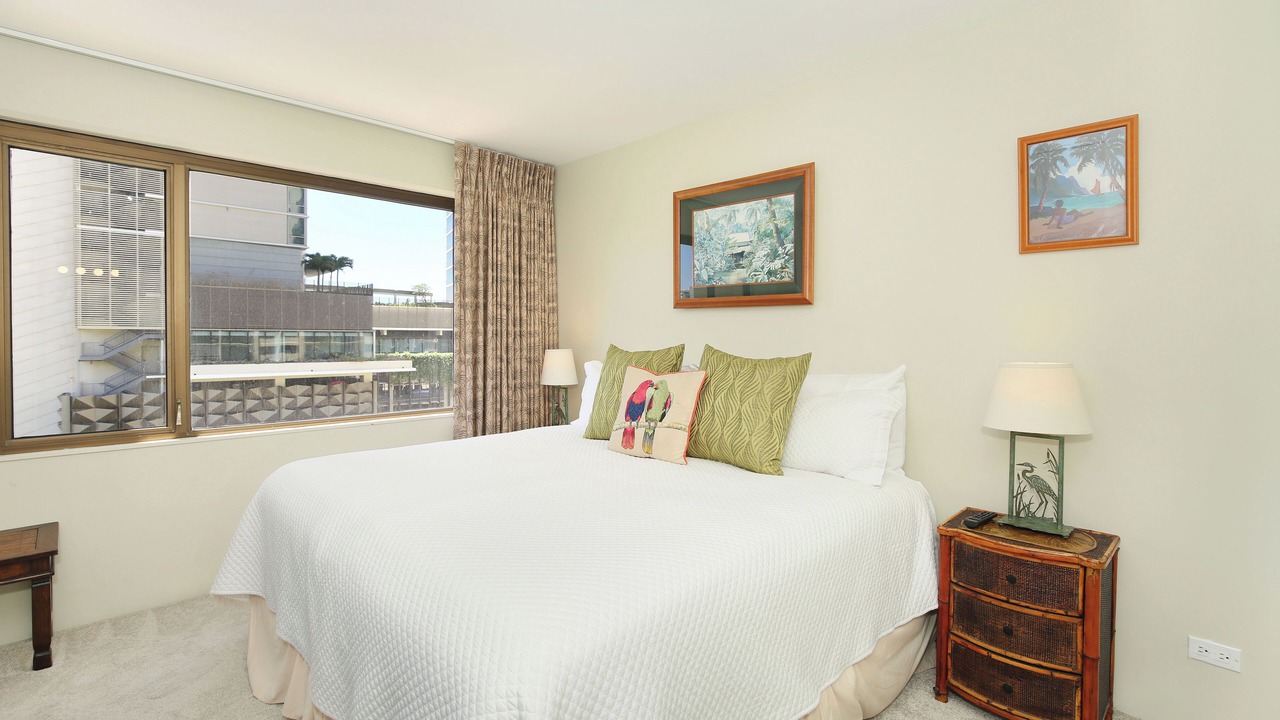 Photo of Bedroom in Waikiki