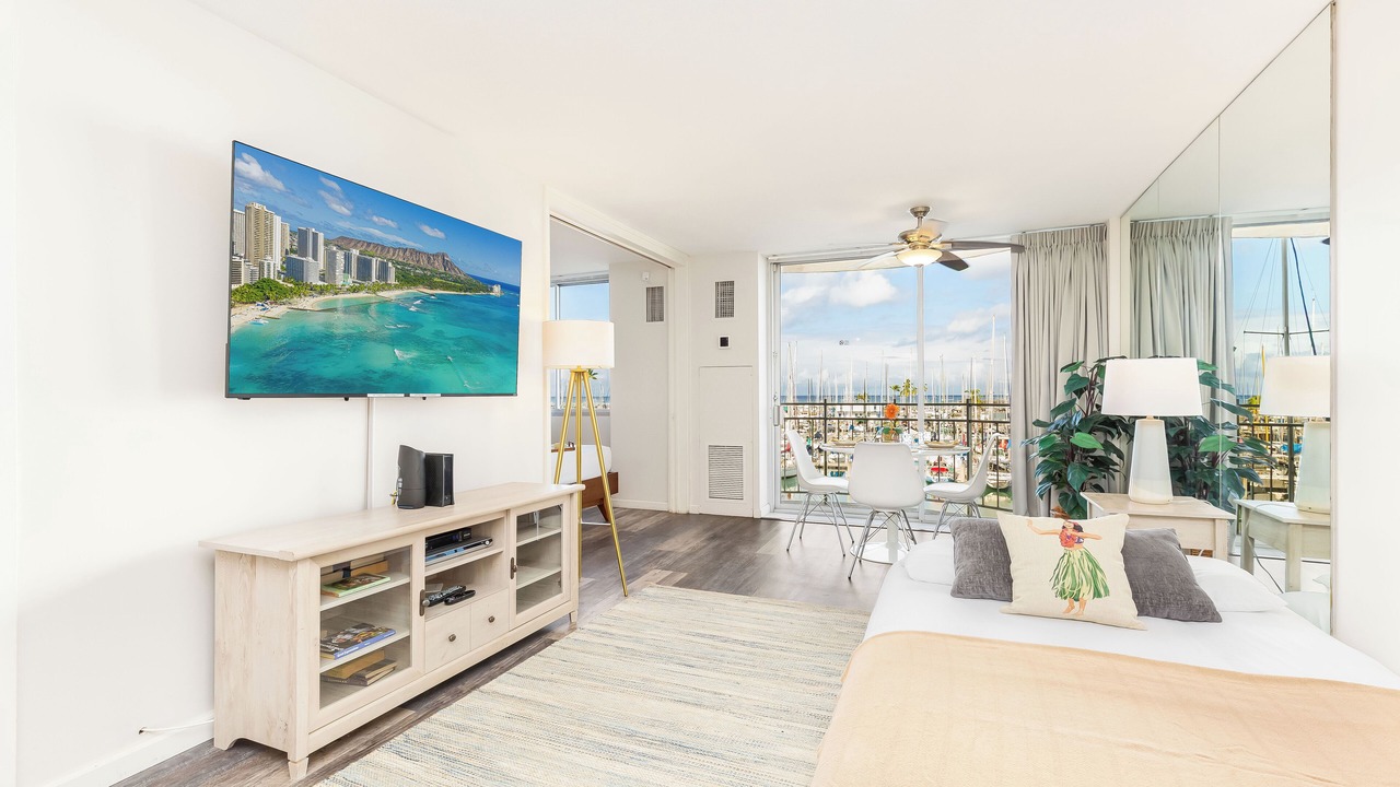 Photo of Bedroom in Waikiki