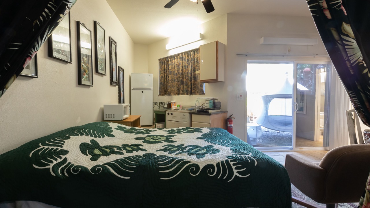 Photo of Bedroom in Waialua