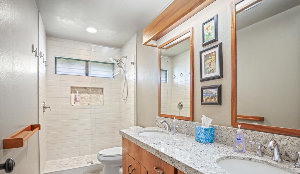 Photo of Bathroom in Keauhou