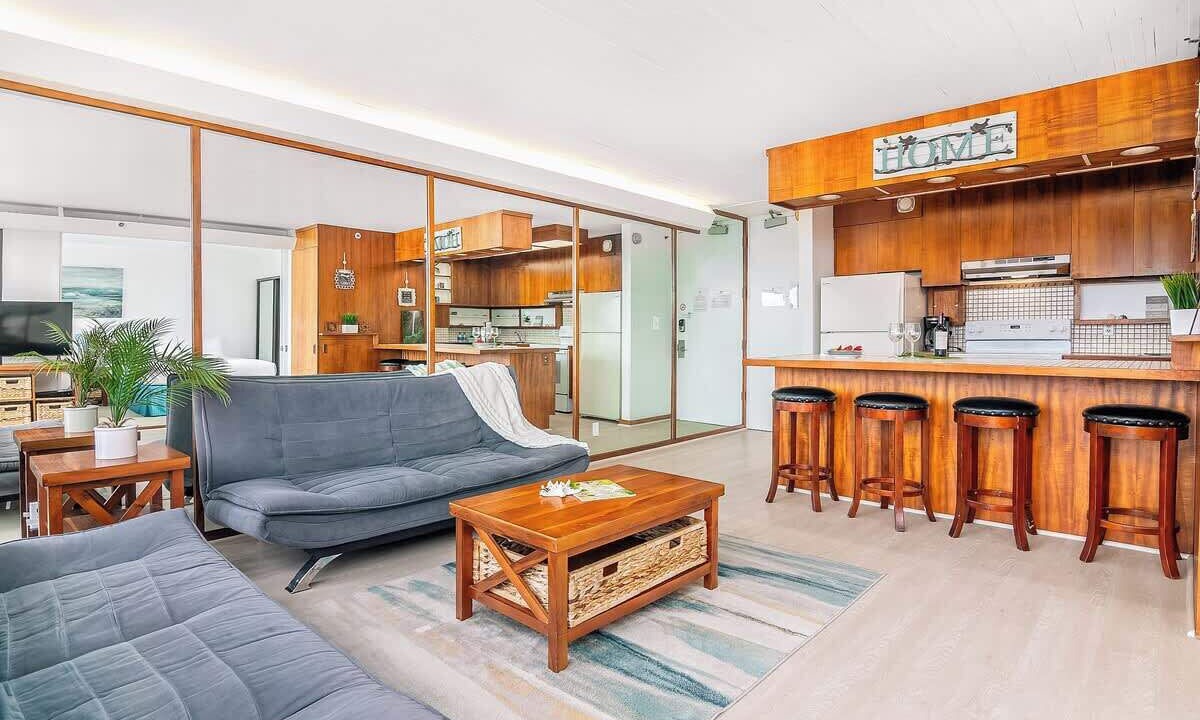 Photo of Bedroom in Waikiki