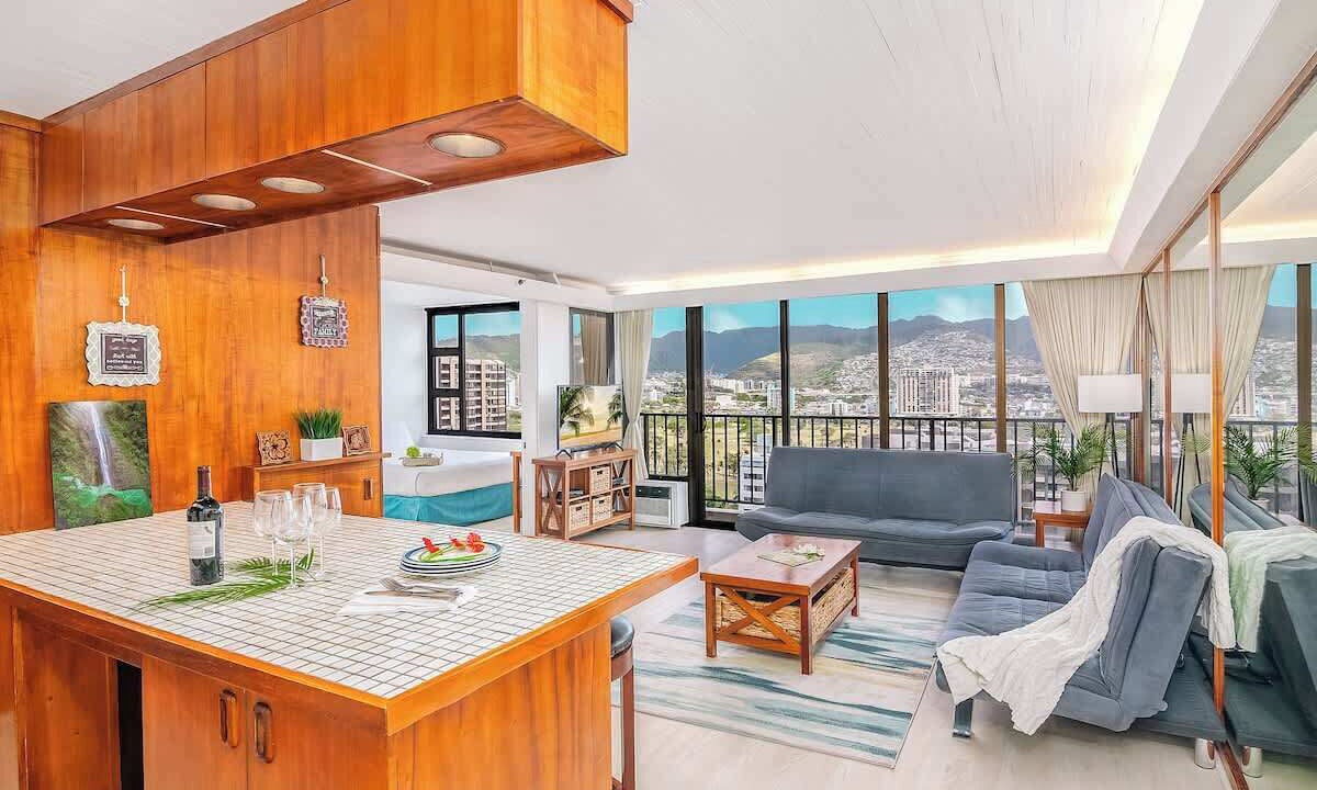 Photo of Bedroom in Waikiki