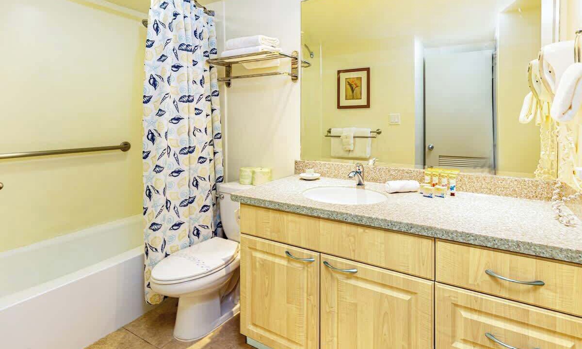Photo of Bathroom in Waikiki