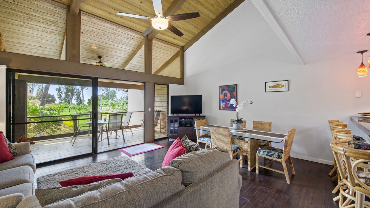 Photo of Livingroom in Waikoloa Village