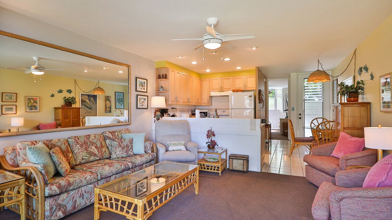 Photo of Livingroom in Napili