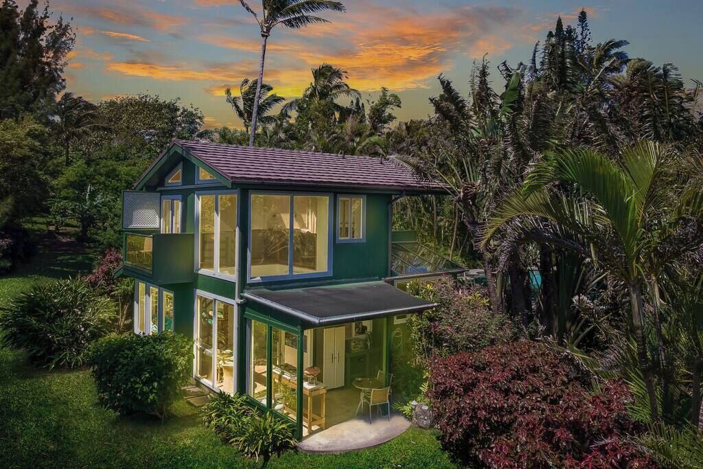 Photo of Outdoor in Haiku
