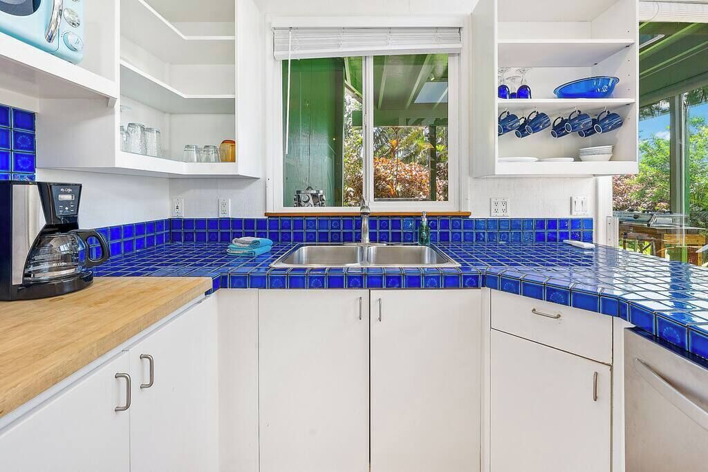 Photo of Kitchen in Haiku