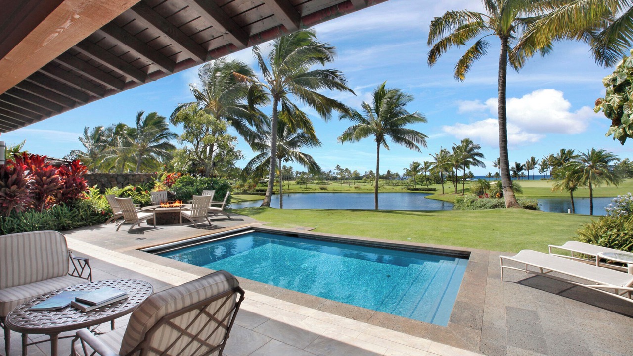 Photo of Bedroom in Poipu