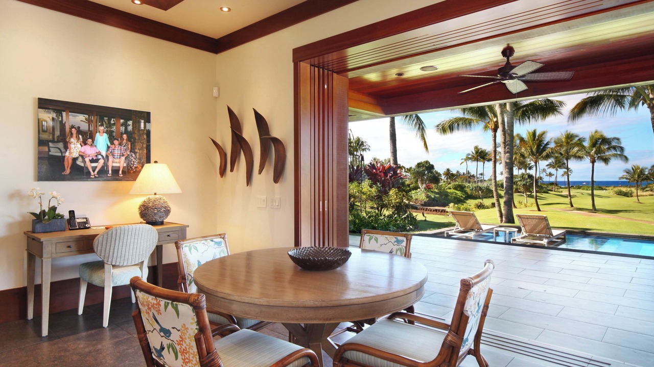 Photo of Livingroom in Poipu