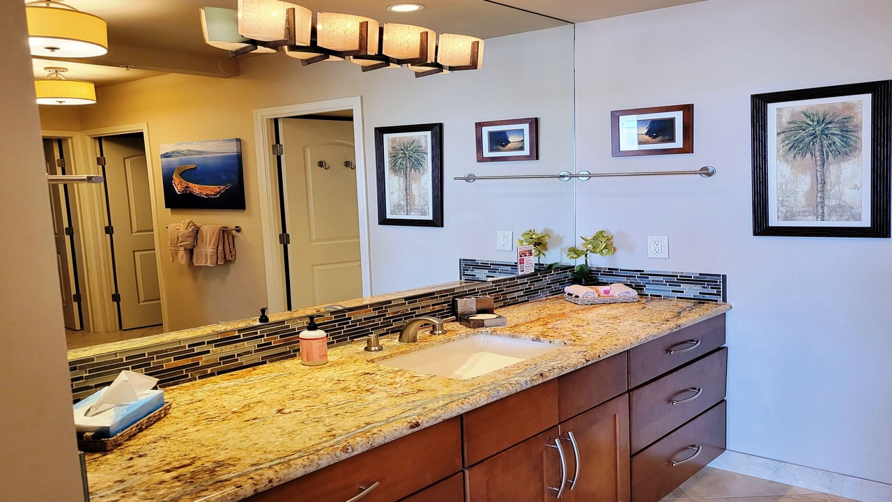 Photo of Bathroom in Kaanapali