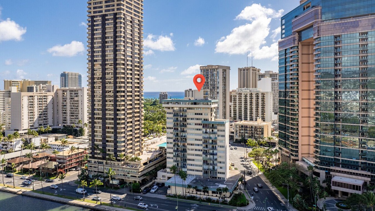 Photo of Outdoor in McCully - Moiliili