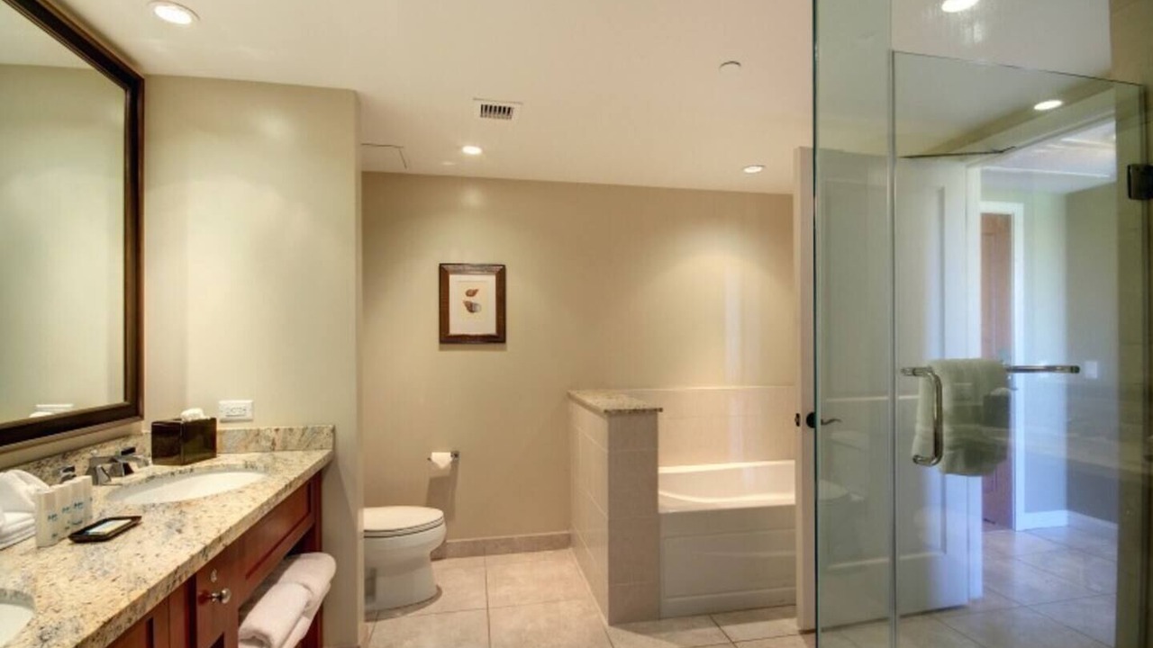 Photo of Bathroom in Honokowai