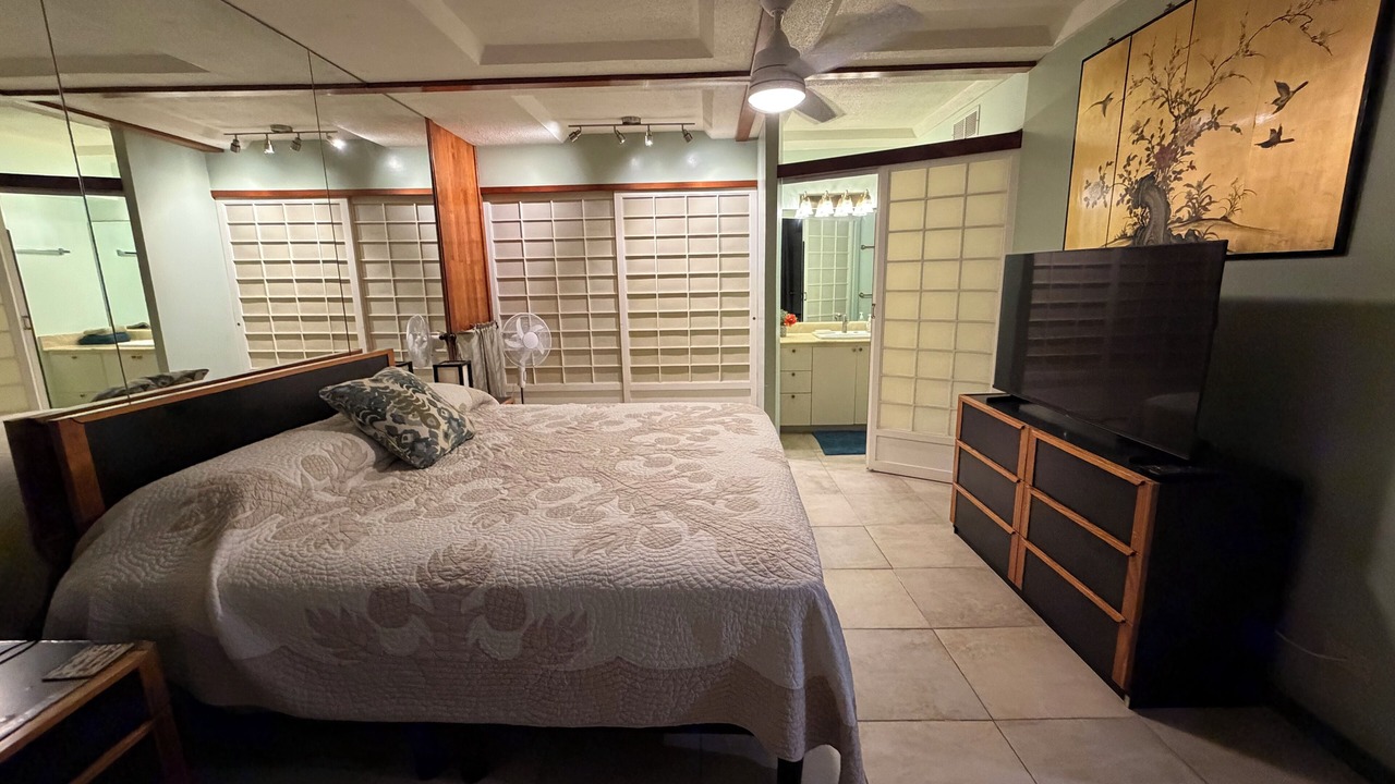 Photo of Bedroom in Makaha