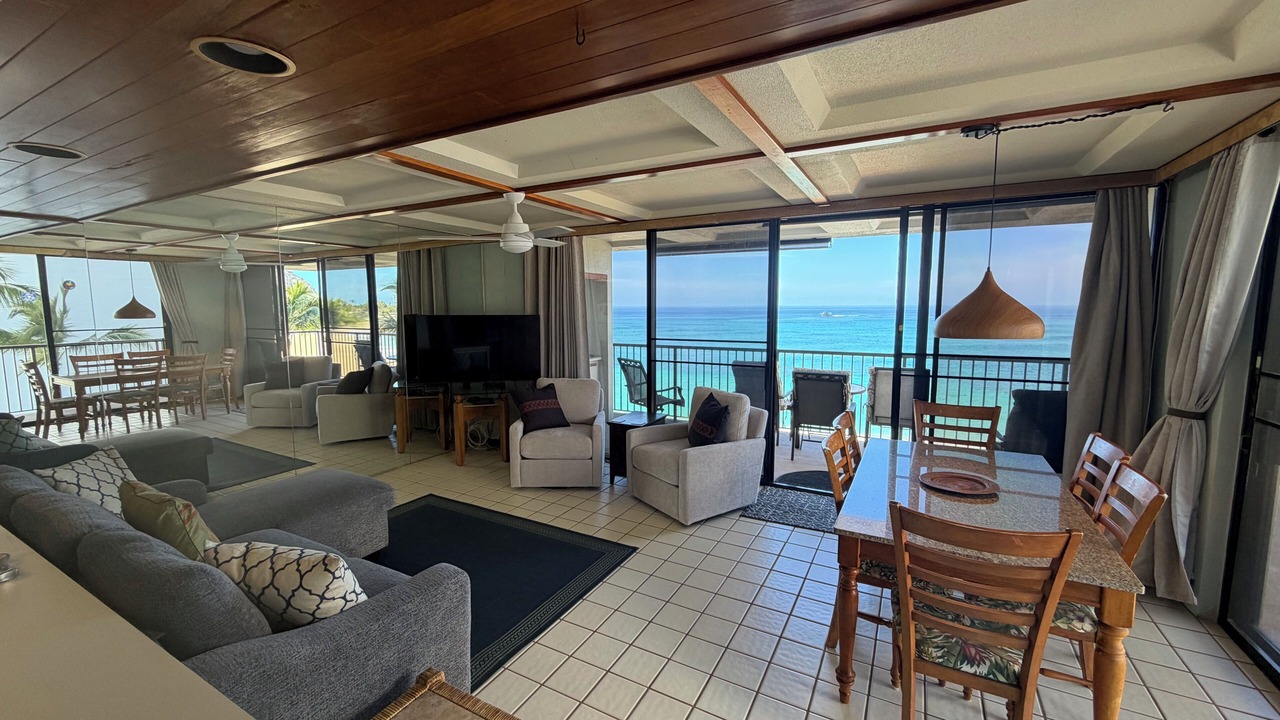 Photo of Livingroom in Makaha