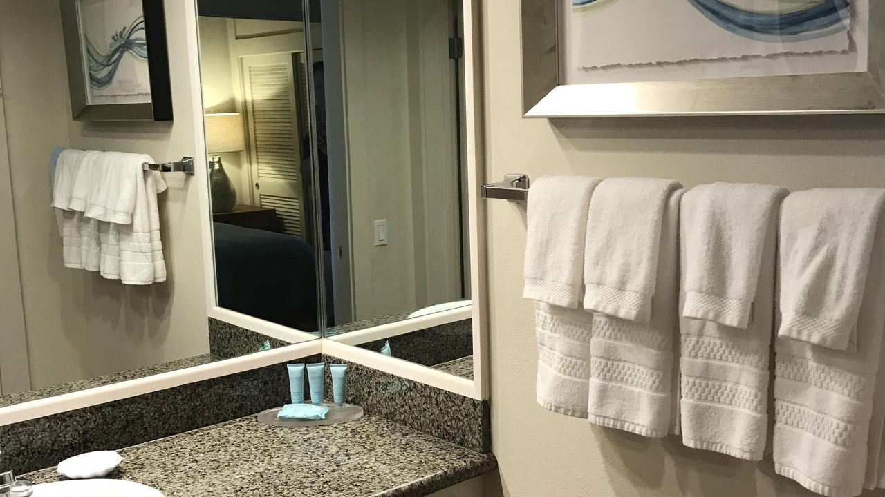 Photo of Bathroom in Poipu