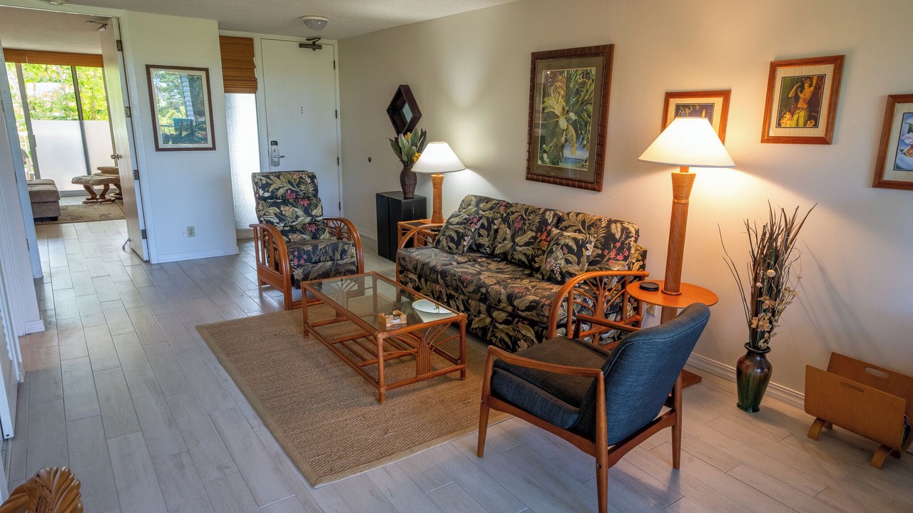 Photo of Livingroom in Princeville