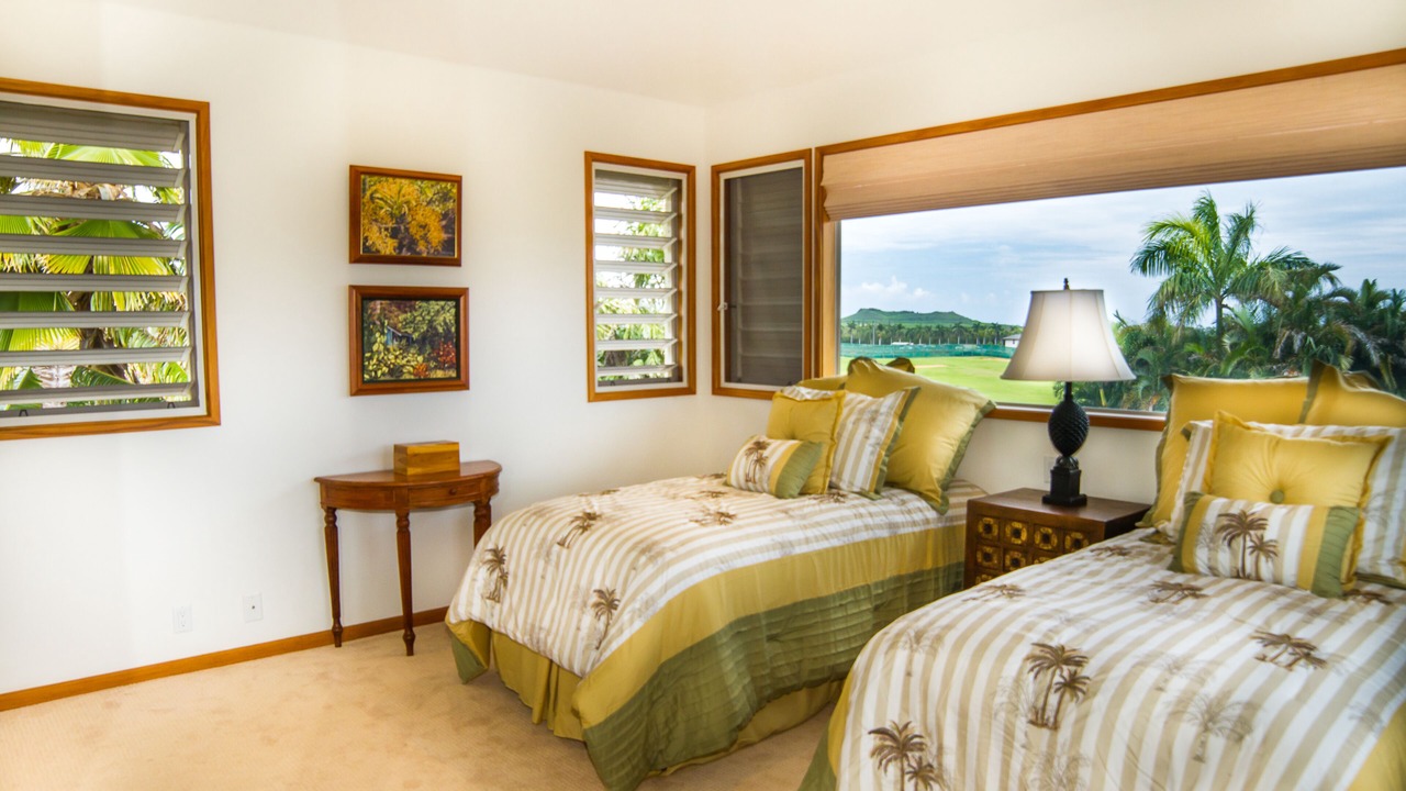 Photo of Bedroom in Poipu