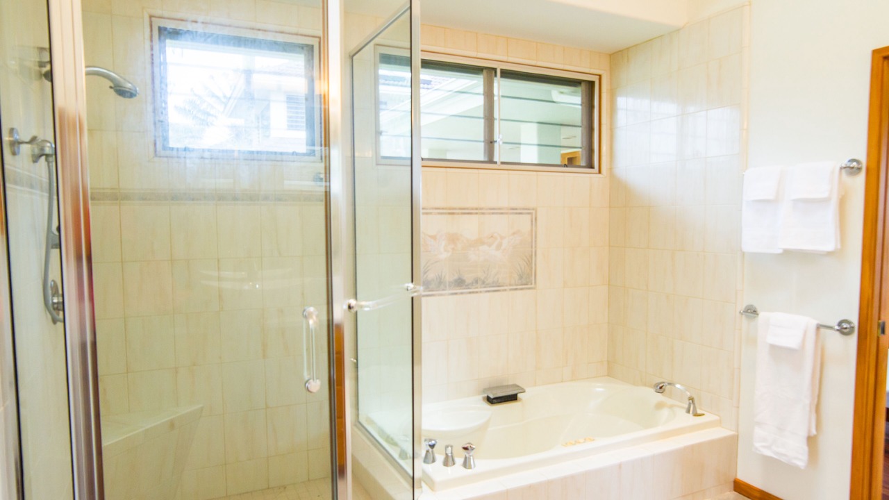 Photo of Bathroom in Poipu