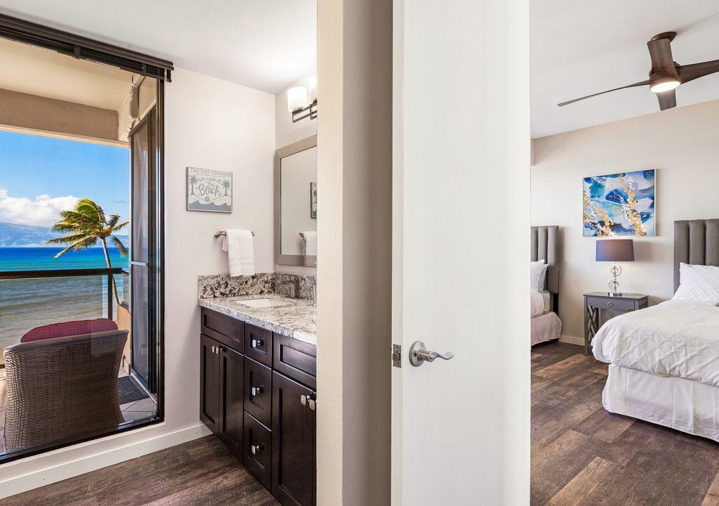 Photo of Bathroom in Kahana