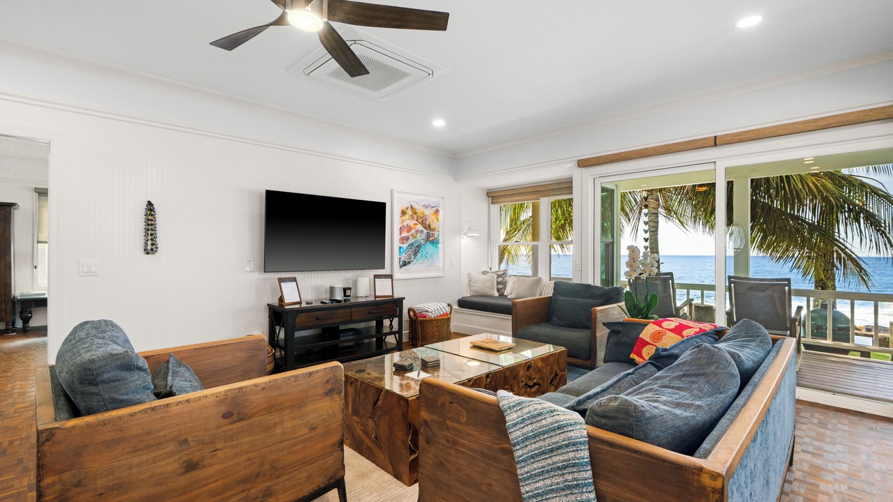 Photo of Livingroom in Poipu