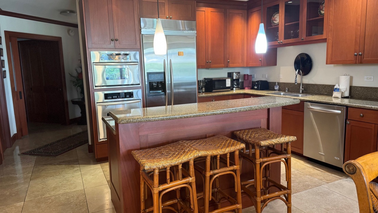 Photo of Kitchen in Waikoloa