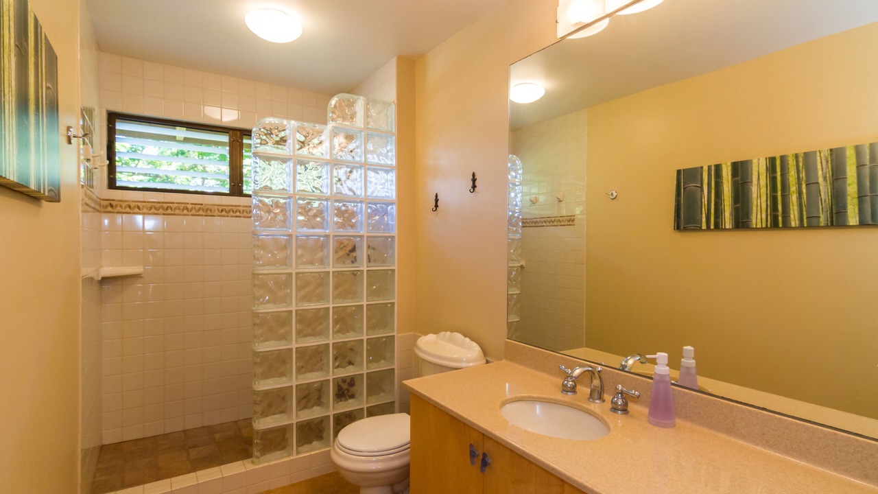 Photo of Bathroom in Wailea