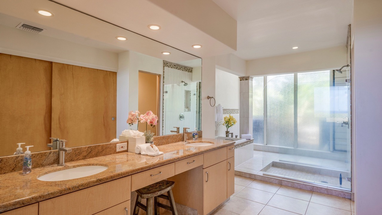 Photo of Bathroom in Napili