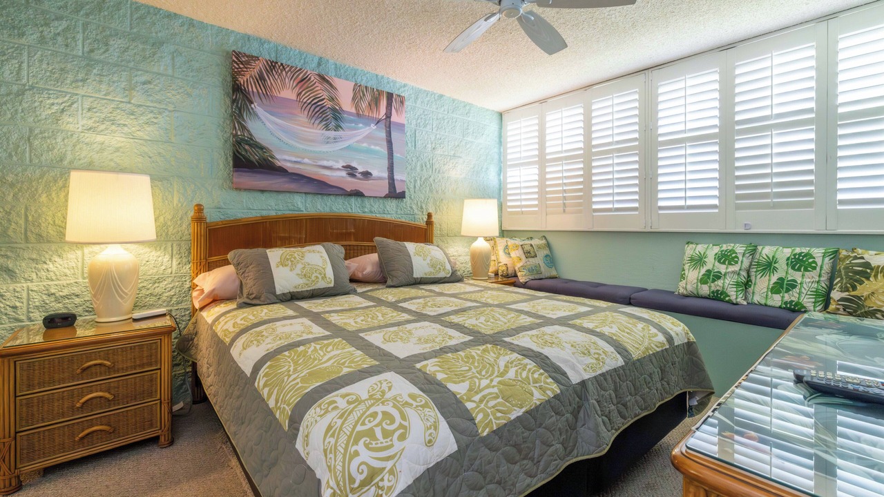 Photo of Bedroom in Maalaea