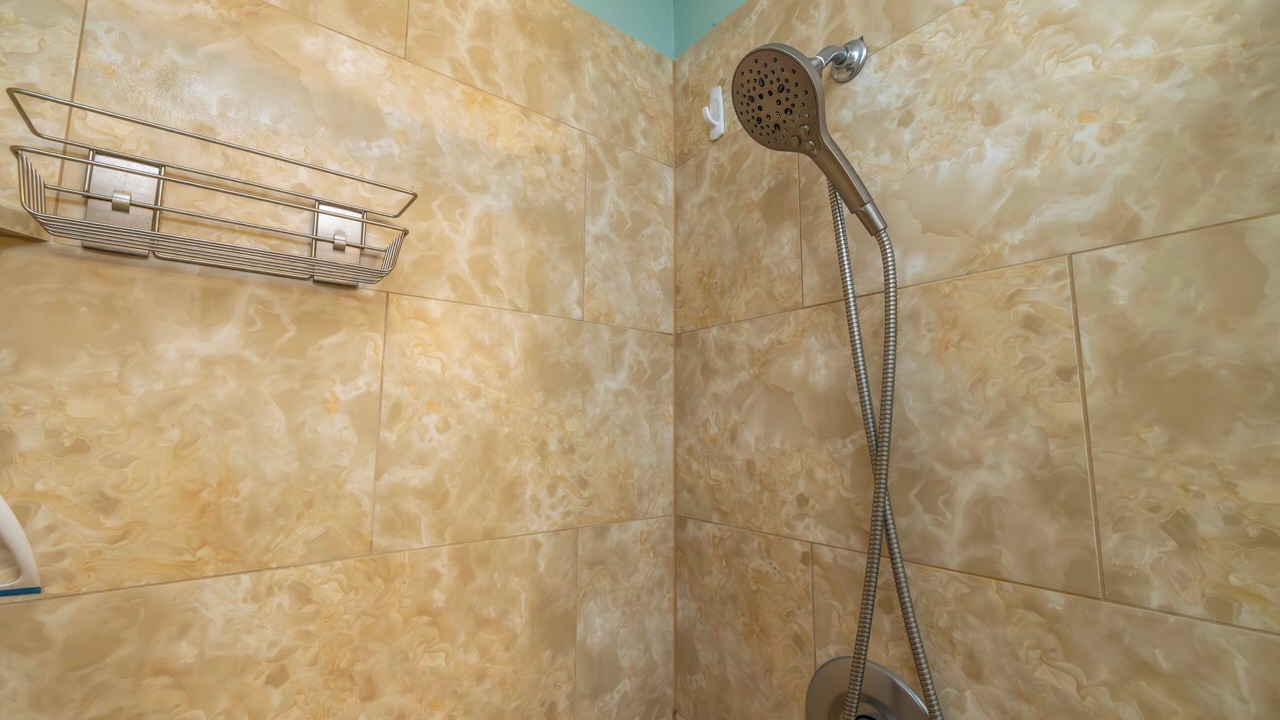 Photo of Bathroom in Maalaea