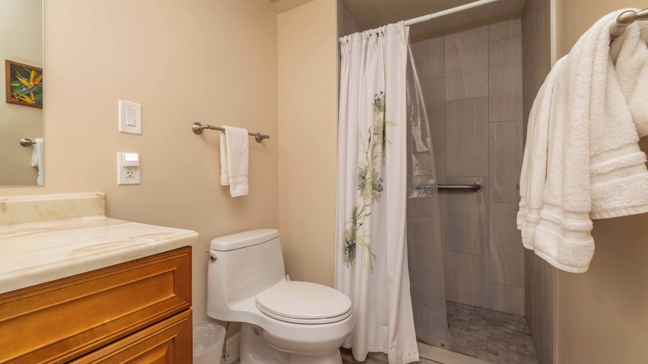 Photo of Bathroom in Maalaea