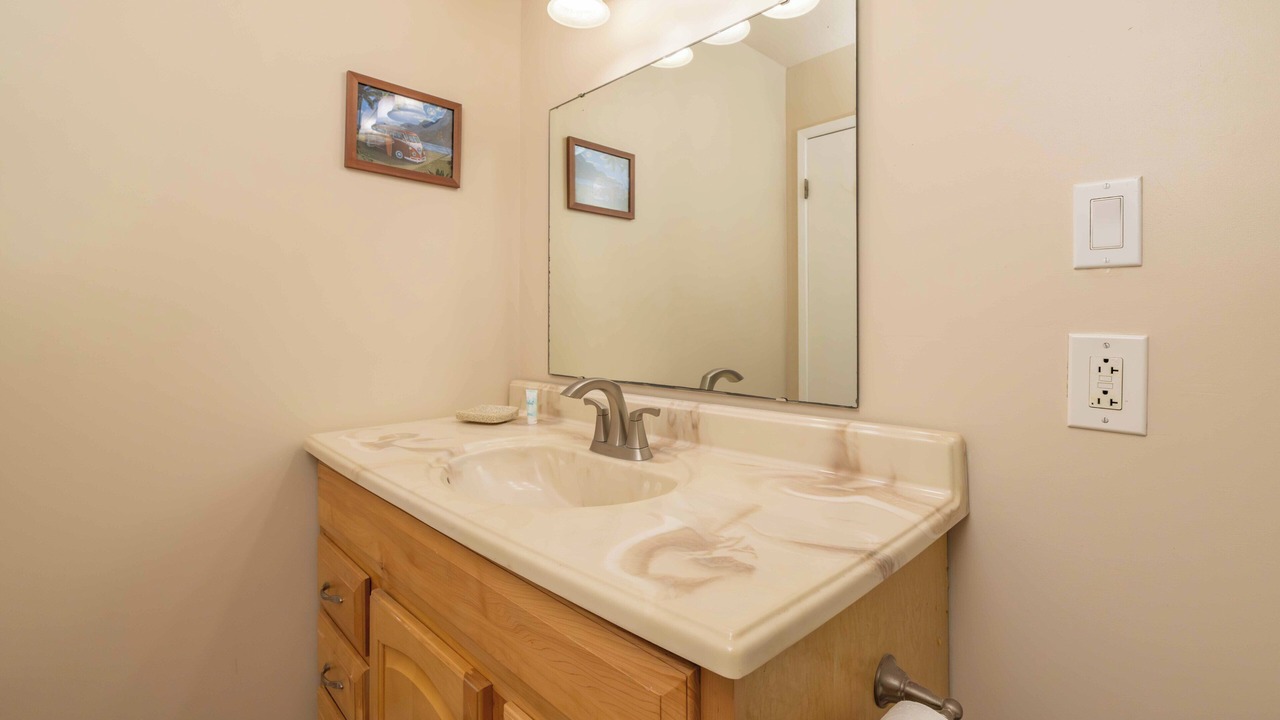 Photo of Bathroom in Maalaea