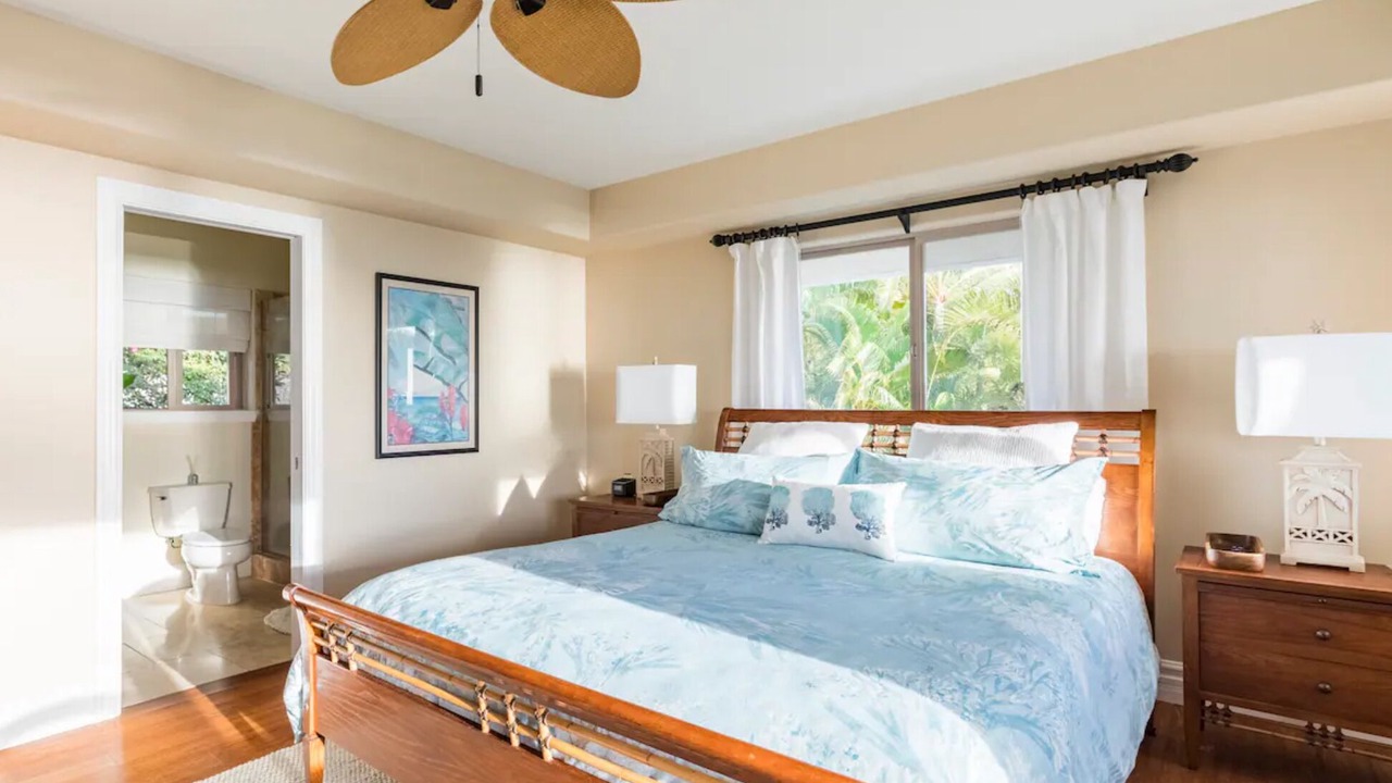 Photo of Bedroom in Kahaluu-Keauhou