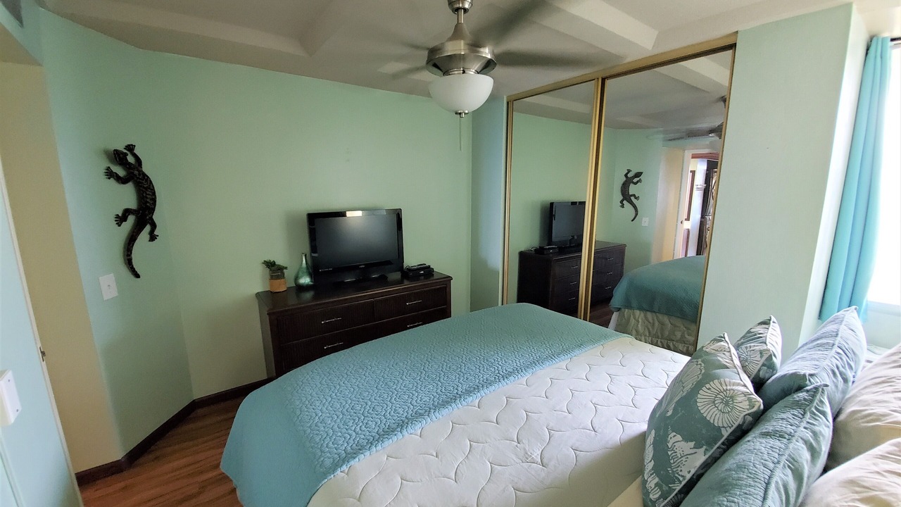 Photo of Bedroom in Makaha